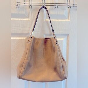 Coach shoulder bag ✨✨✨